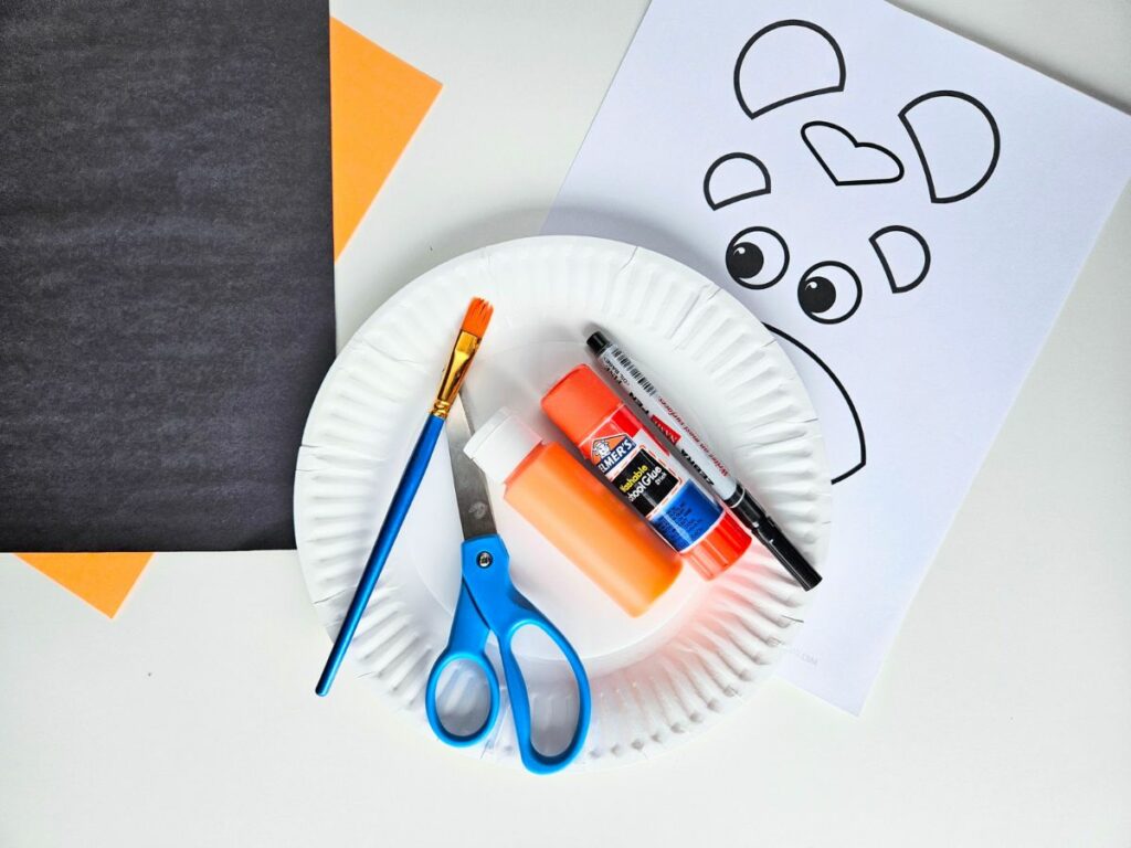 Materials for the tiger paper plate craft