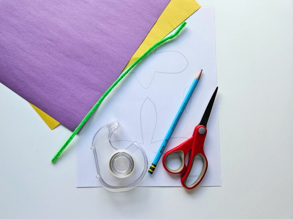 Materials to make the iris craft for kids