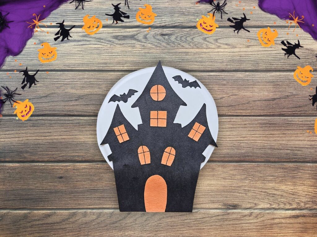 Completed haunted house craft for kids