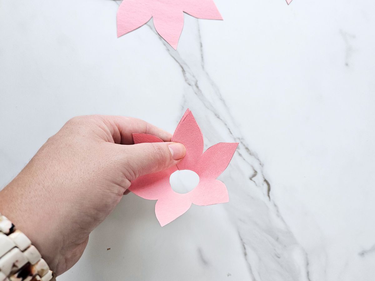 Easy Lotus Flower (or Water Lily) Craft for Kids - Raise Curious Kids