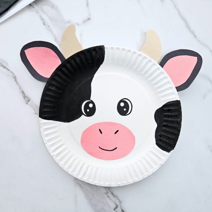 Cow paper plate